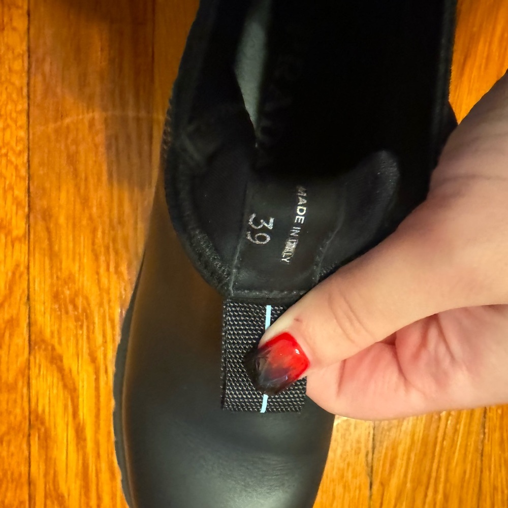 Prada Chelsea Boots - Black Leather - Size 9 - New - Picture 9 of 12